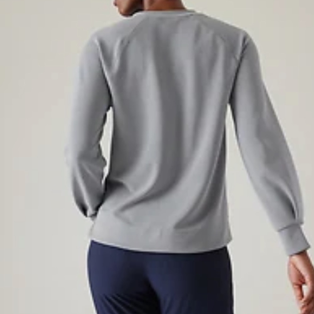 Athleta Seasoft Scoop Neck gray Sweatshirt Women’s Small